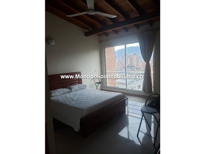 Apartaestudio en  Arriendo en Laureles, Medellín - Imagen 1