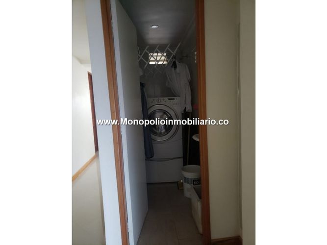 Apartaestudio en  Arriendo en Laureles, Medellín - Miniatura 6