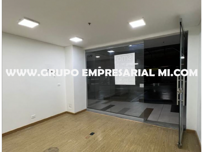 Oficina en  Arriendo en El Poblado, Medellín - Imagen 1
