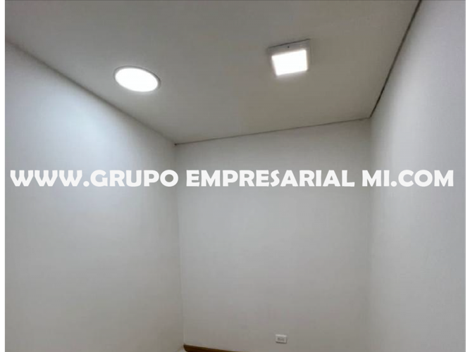 Oficina en  Arriendo en El Poblado, Medellín - Miniatura 2