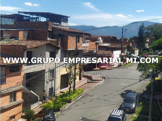Edificio en  Venta en Manrique, Medellín - Miniatura 15