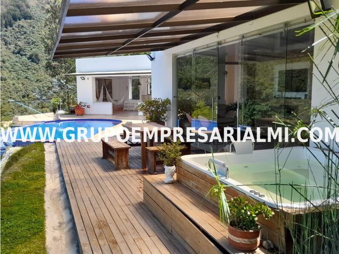 Apartaestudio en  Venta en Niquia, Bello - Imagen 1