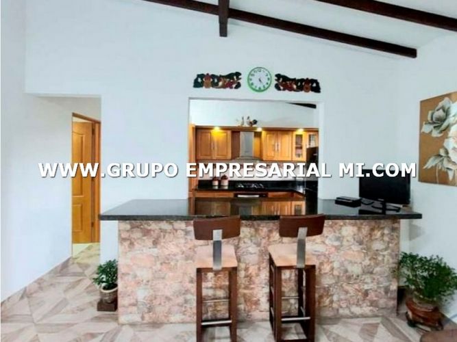 Apartaestudio en  Venta en Guarne - Miniatura 2