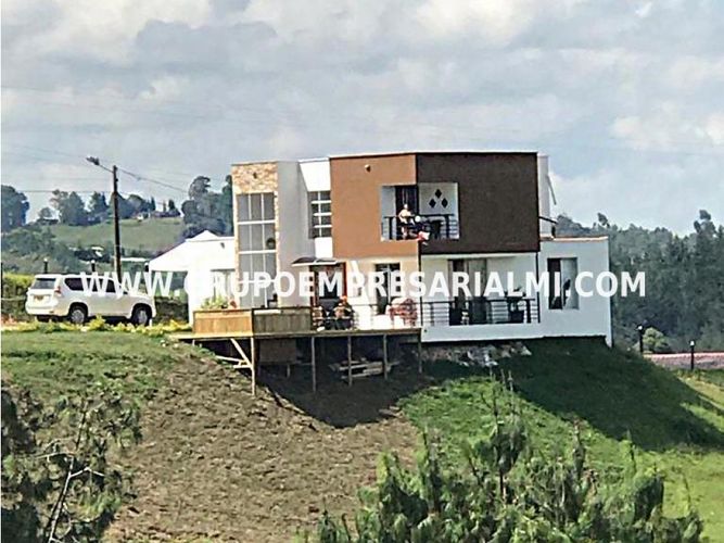 Apartaestudio en  Venta en El chagualo, Marinilla - Miniatura 2