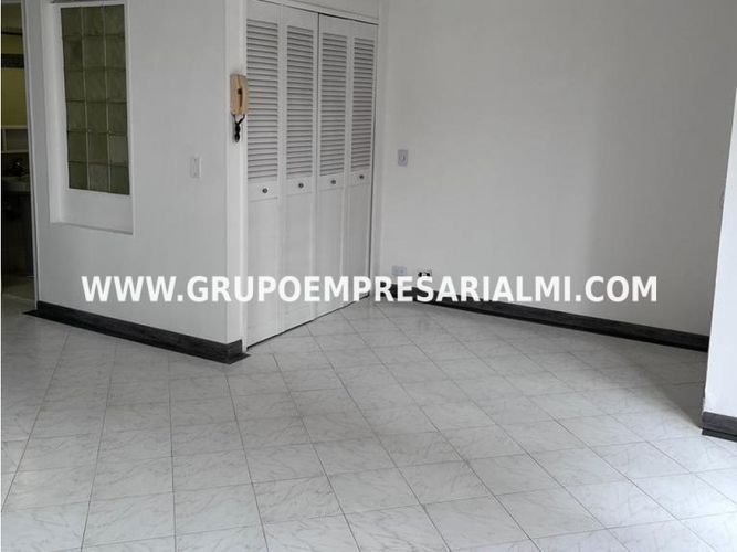 Apartaestudio en  Venta en La candelaria, Medellín - Miniatura 2