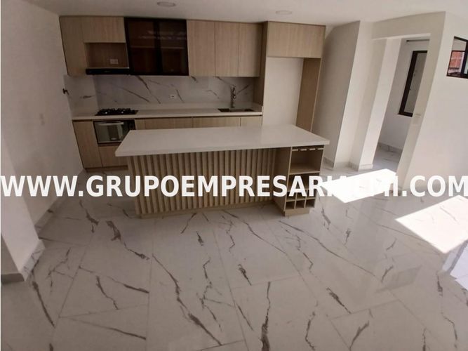 Edificio en  Arriendo en Simon bolivar, Medellín - Miniatura 2