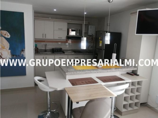 Apartaestudio en  Arriendo en El Poblado, Medellín - Imagen 1