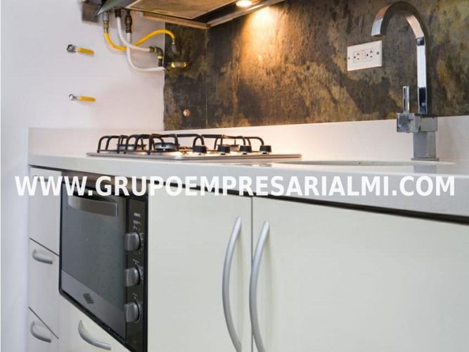 Apartaestudio en  Venta en El Poblado, Medellín - Miniatura 3