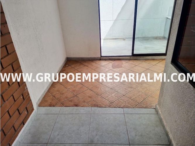 Apartaestudio en  Arriendo en Boston, Medellín - Miniatura 5