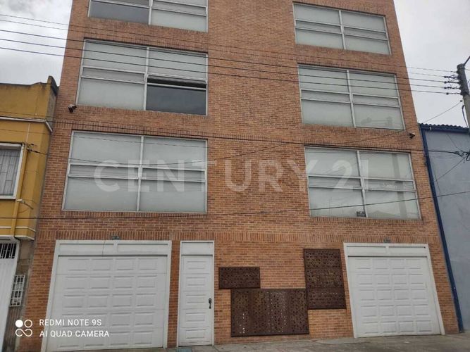 Edificio en venta en Siete de agosto, Bogotá - Imagen 1