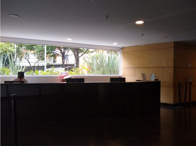 Oficina en venta en Usaquen, Bogotá - Miniatura 2