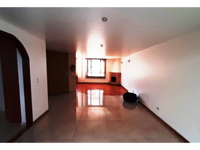 Casa en arriendo en Cota - Miniatura 2