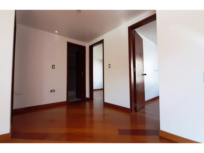Casa en arriendo en Cota - Miniatura 5