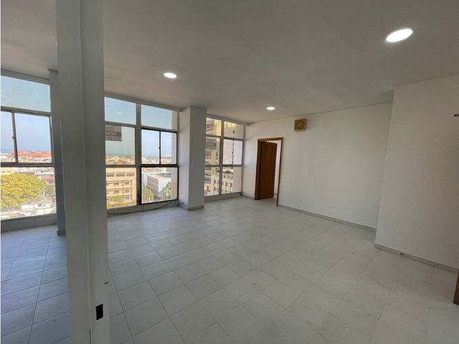 Oficina en arriendo en El centro, Cartagena - Miniatura 2