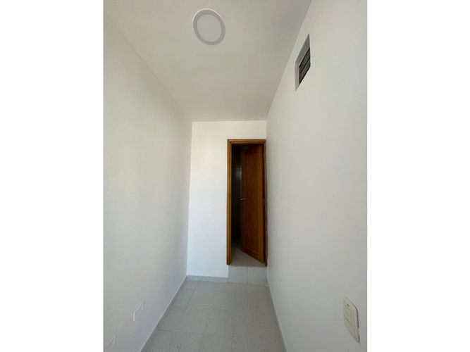 Oficina en arriendo en El centro, Cartagena - Miniatura 6