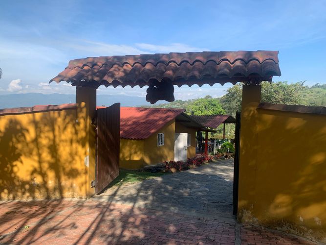 Finca en  Venta en Zipacon - Miniatura 2