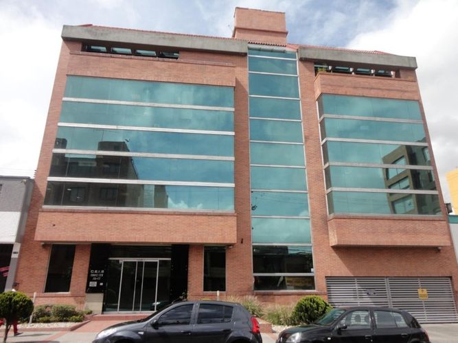 Oficina en  Arriendo en Santa Barbara, Bogotá - Miniatura 12