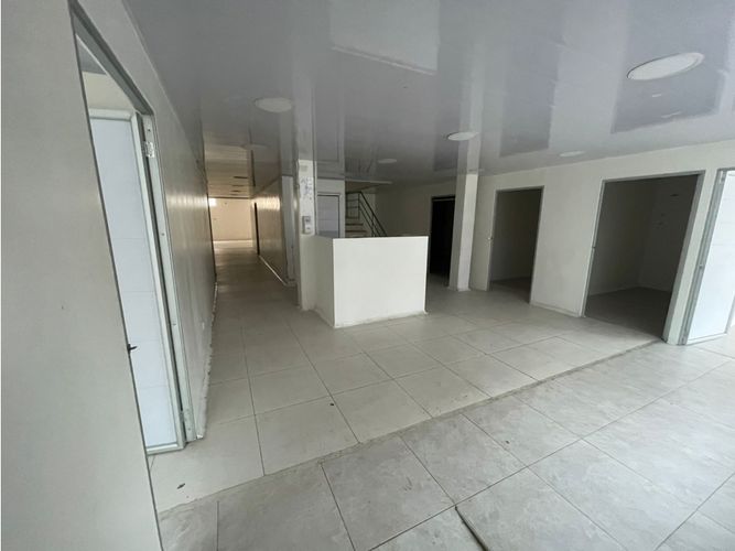 Edificio en  Arriendo en Usaquen, Bogotá - Miniatura 4