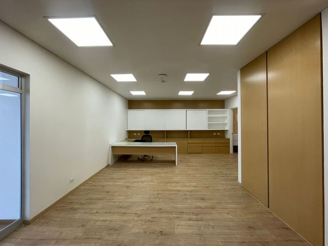 Oficina en  Arriendo en Santa Barbara, Bogotá - Miniatura 3