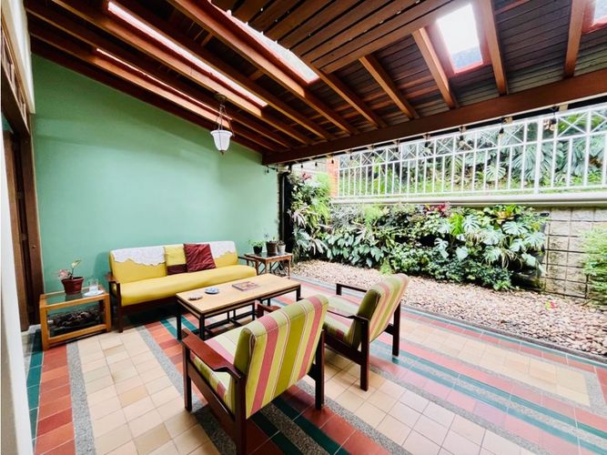 Casa en venta en Loma de las brujas, Envigado - Miniatura 2