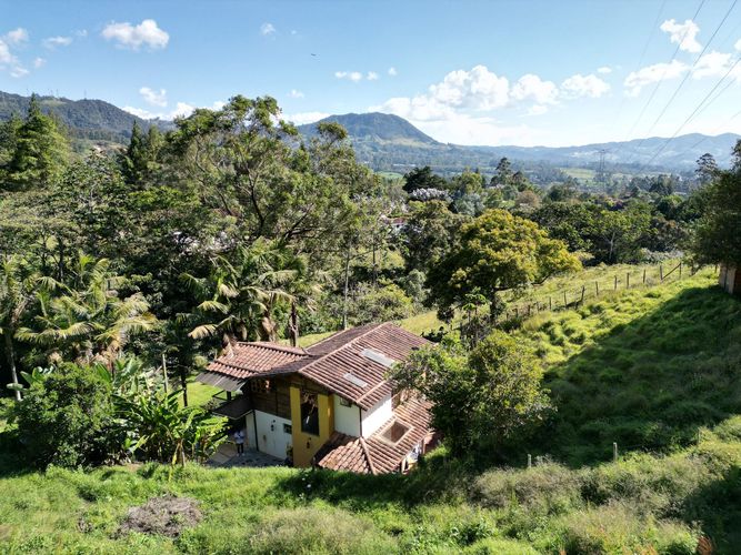 Finca en  Arriendo en La ceja - Miniatura 4