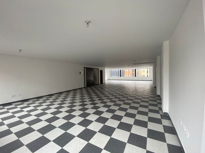 Edificio en  Venta en La capuchina, Bogotá - Imagen 1