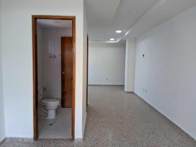 Oficina en arriendo en Urb. Rosendo Garces, Montería - Miniatura 8