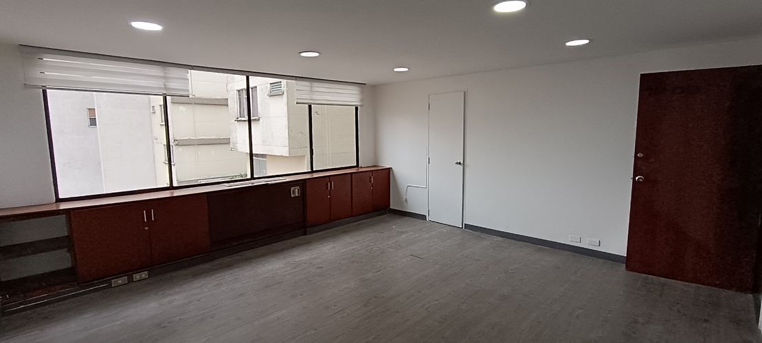 Oficina en  Arriendo en La candelaria, Medellín - Miniatura 2