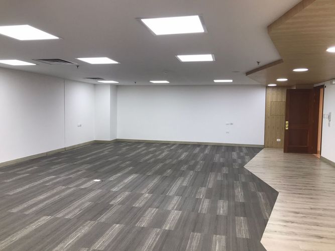 Oficina en  Arriendo en Santa Barbara, Bogotá - Imagen 1