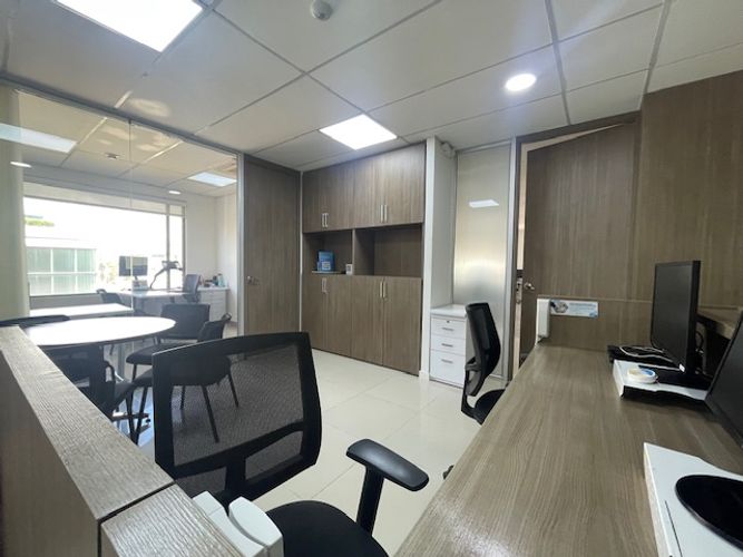 Oficina en  Venta en Usaquen, Bogotá - Miniatura 2