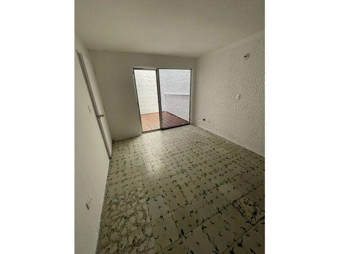 Casa en  Arriendo en La Almeria, Medellín - Miniatura 2