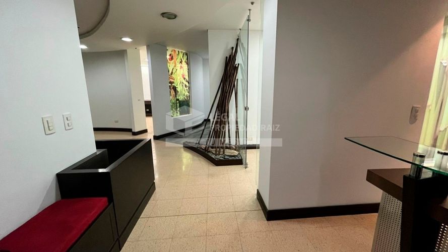 Oficina en  Venta en El Poblado, Medellín - Imagen 1
