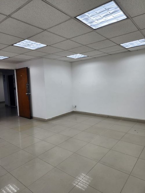 Oficina en  Arriendo en Chapinero, Bogotá - Miniatura 17