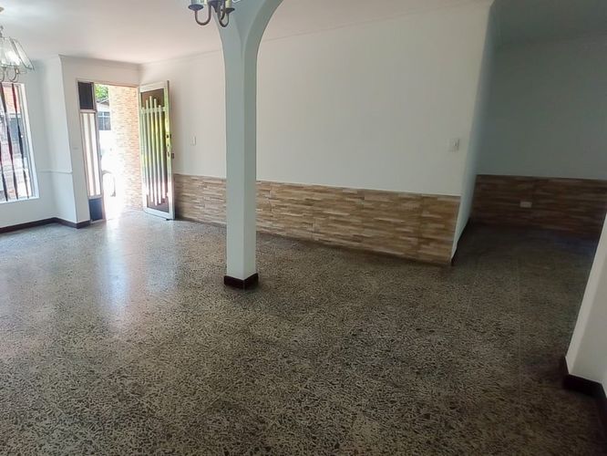 Casa en  Arriendo en Envigado - Miniatura 3