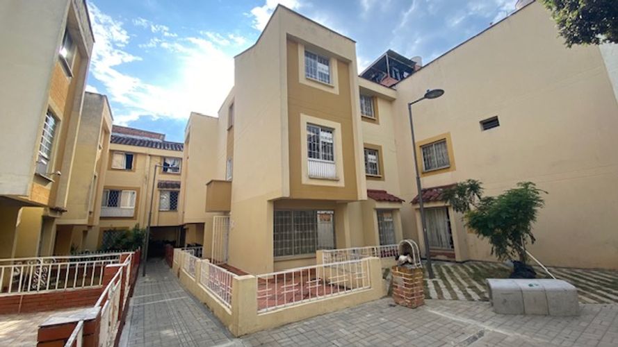 Casa en venta en Urbanizacion los naranjos, Bucaramanga - Imagen 1