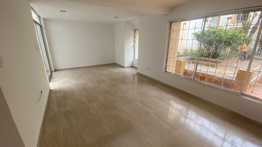 Casa en venta en Urbanizacion los naranjos, Bucaramanga - Miniatura 6