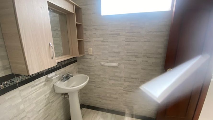 Casa en venta en Urbanizacion los naranjos, Bucaramanga - Miniatura 14