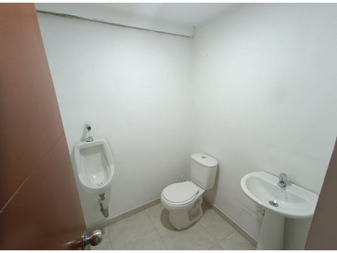 Local en  Arriendo en Itaguí - Miniatura 4