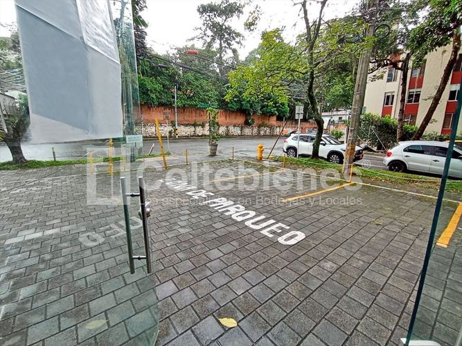 Local en  Arriendo en Manila, Medellín - Miniatura 14