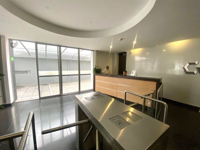 Oficina en  Arriendo en Santa Barbara, Bogotá - Miniatura 9