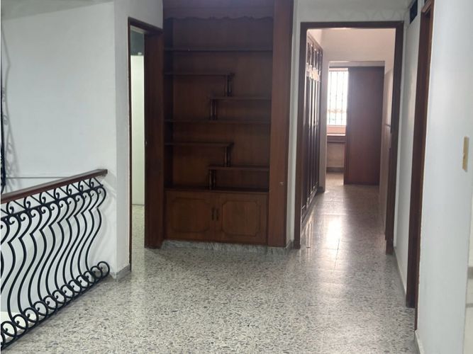 Casa en arriendo en Cali - Miniatura 8