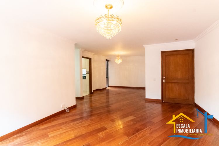 Apartamento en  Venta en Niza, Bogotá - Imagen 1