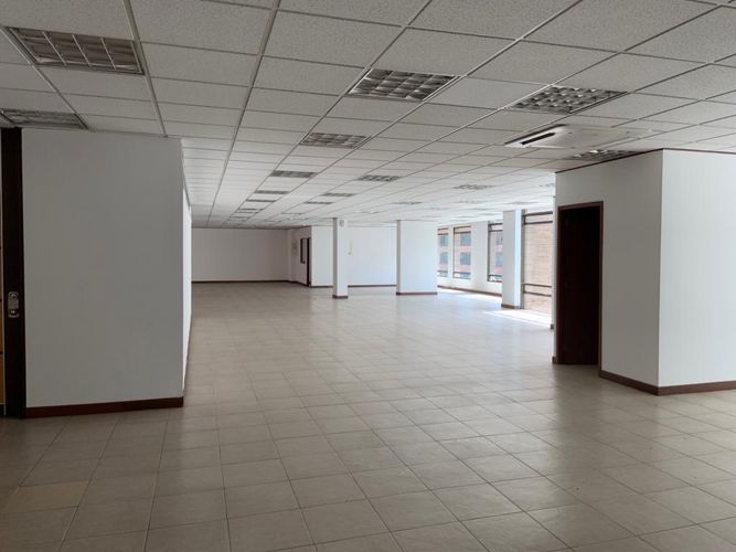 Oficina en  Arriendo en Chico norte, Bogotá - Imagen 1