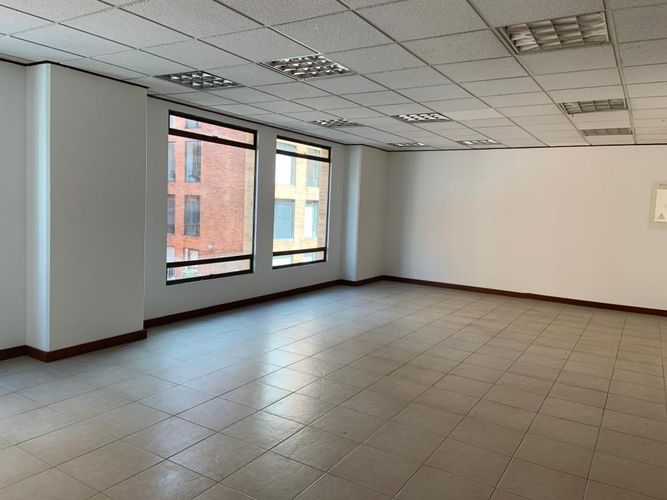 Oficina en  Arriendo en Chico norte, Bogotá - Miniatura 4
