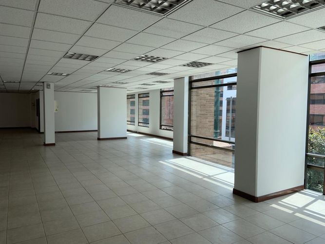 Oficina en  Arriendo en Chico norte, Bogotá - Miniatura 8