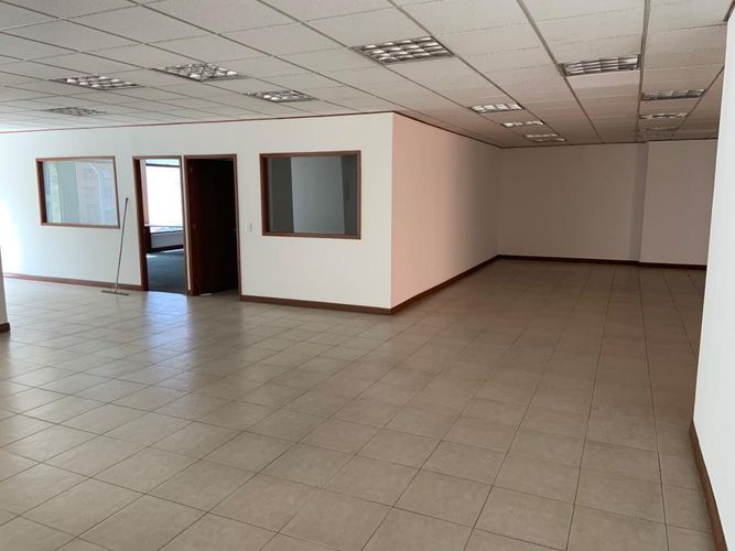 Oficina en  Arriendo en Chico norte, Bogotá - Miniatura 9