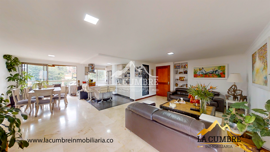 Apartamento en  Arriendo en Los Balsos, Medellín - Imagen 1