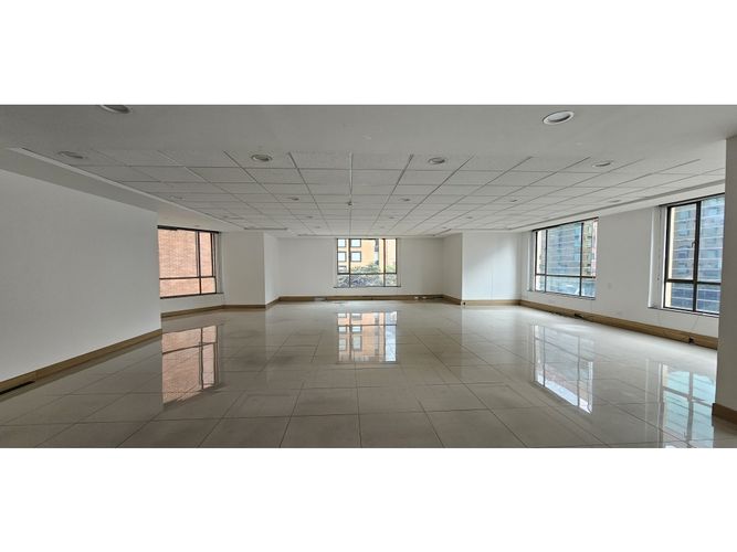 Oficina en  Venta en Zona chapinero, Bogotá - Miniatura 4