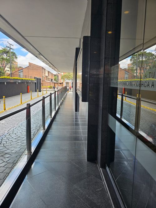 Oficina en  Arriendo en Cedritos, Bogotá - Miniatura 4
