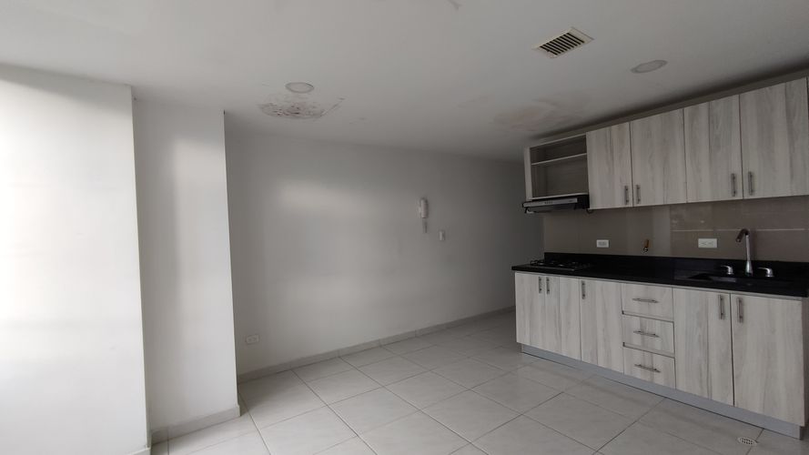 Apartamento en  Venta en Barrio Cristóbal, Medellín - Miniatura 3